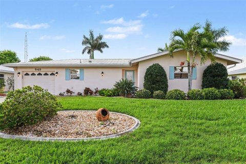 House in Punta Gorda, Florida 2 bedrooms, 128.11 sq.m. № 2096776