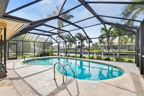 House in Punta Gorda, Florida 2 bedrooms, 128.11 sq.m. № 2096776 - photo 23