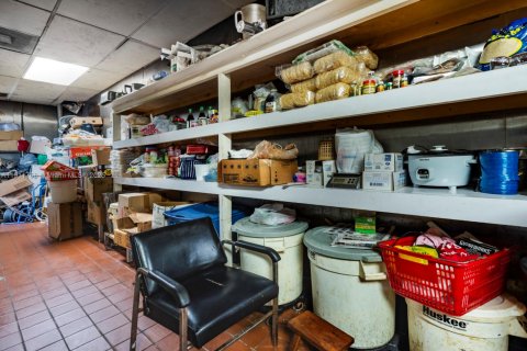 Commercial property in Davie, Florida № 1971484 - photo 15