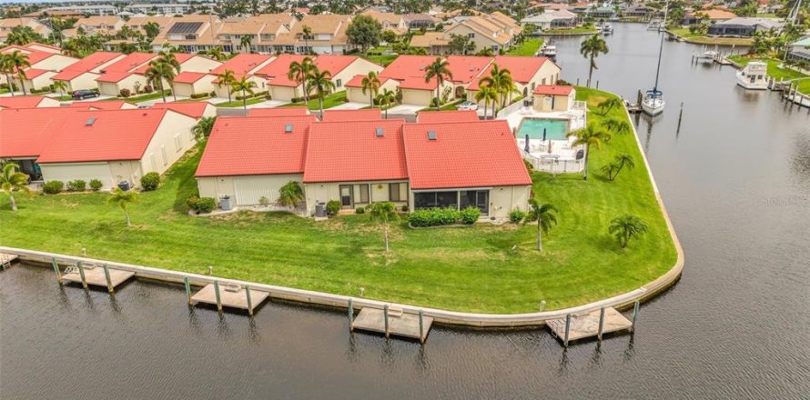 Condominio en Punta Gorda, Florida, 3 dormitorios  № 2157628