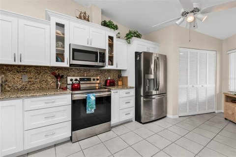 Condominio en venta en Punta Gorda, Florida, 3 dormitorios, 133.87 m2 № 2157628 - foto 12