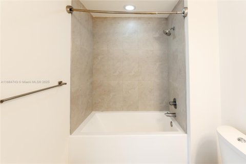 Купить кондоминиум в Дорал, Флорида 3 спальни, 128.11м2, № 1714044 - фото 27