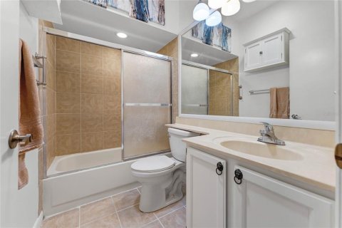 House in Orlando, Florida 2 bedrooms, 142.6 sq.m. № 1615194 - photo 13