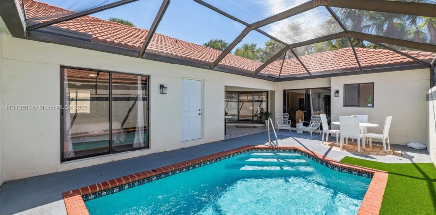 Дом в Джуно-Бич, Флорида 3 спальни, 154.68м2 № 1968844