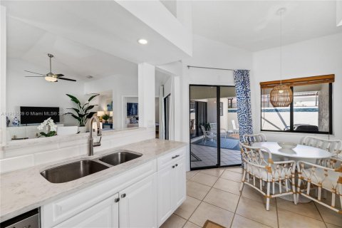 Снять в аренду виллу или дом в Джуно-Бич, Флорида 3 спальни, 154.68м2, № 1968844 - фото 8