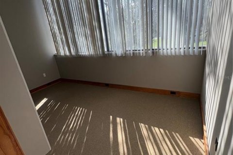 Propiedad comercial en alquiler en Winter Haven, Florida, 464.51 m2 № 1895215 - foto 8