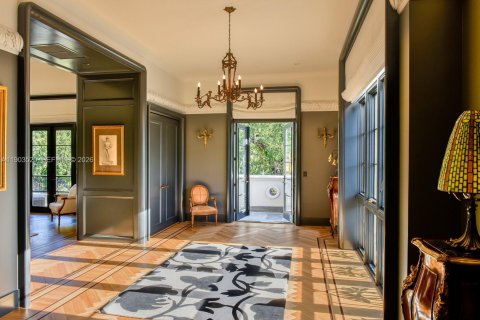 Casa en venta en Pinecrest, Florida, 8 dormitorios, 1116.96 m2 № 2053603 - foto 12