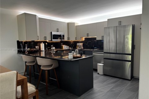 Купить кондоминиум в Майами, Флорида 3 спальни, 120.31м2, № 2025111 - фото 8