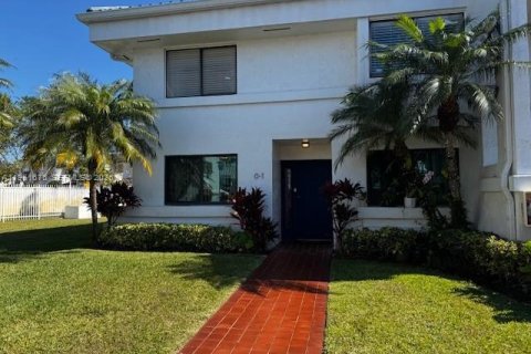 Купить кондоминиум в Майами, Флорида 3 спальни, 120.31м2, № 2025111 - фото 2