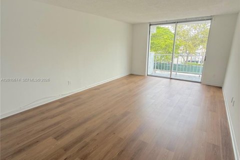 Condominio en venta en Miami, Florida, 1 dormitorio, 78.22 m2 № 2091024 - foto 2