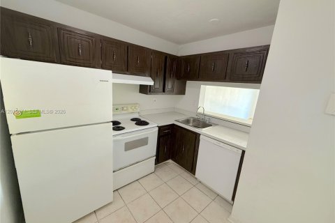 Condominio en venta en Miami, Florida, 1 dormitorio, 78.22 m2 № 2091024 - foto 11