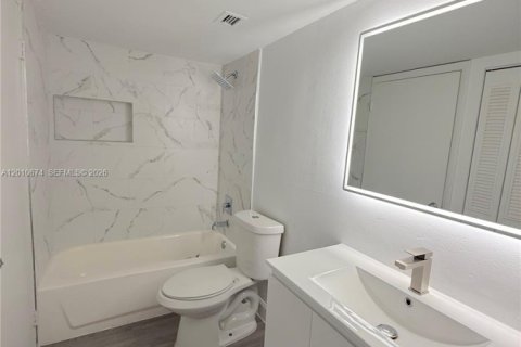 Condominio en venta en Miami, Florida, 1 dormitorio, 78.22 m2 № 2091024 - foto 8