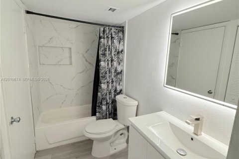 Condominio en venta en Miami, Florida, 1 dormitorio, 78.22 m2 № 2091024 - foto 14