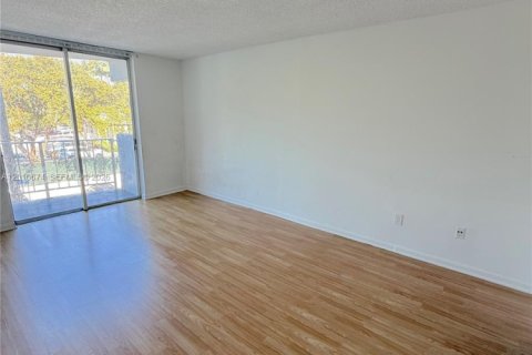 Condominio en venta en Miami, Florida, 1 dormitorio, 78.22 m2 № 2091024 - foto 15