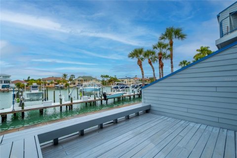 Condominio en venta en Tierra Verde, Florida, 2 dormitorios, 146.79 m2 № 2258217 - foto 2
