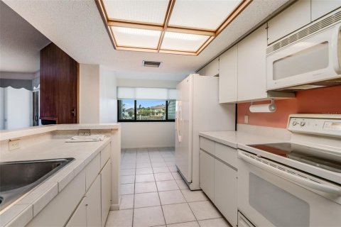 Condominio en venta en Tierra Verde, Florida, 2 dormitorios, 146.79 m2 № 2258217 - foto 9