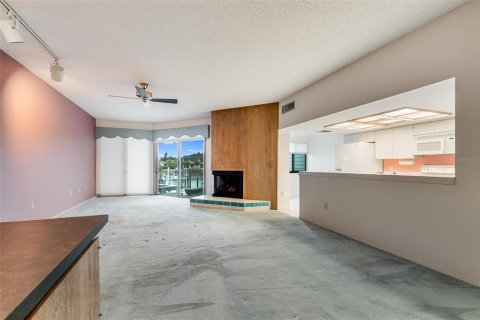 Condominio en venta en Tierra Verde, Florida, 2 dormitorios, 146.79 m2 № 2258217 - foto 5