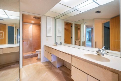 Condominio en venta en Tierra Verde, Florida, 2 dormitorios, 146.79 m2 № 2258217 - foto 13