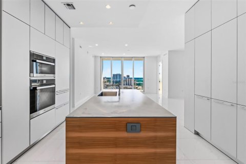 Copropriété à vendre à Sarasota, Floride: 2 chambres, 148.64 m2 № 2419170 - photo 3