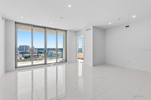 Copropriété à vendre à Sarasota, Floride: 2 chambres, 148.64 m2 № 2419170 - photo 8