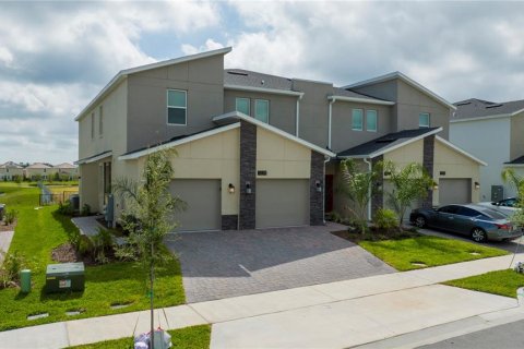 Condominio en alquiler en Davenport, Florida, 3 dormitorios, 166.11 m2 № 1873885 - foto 8