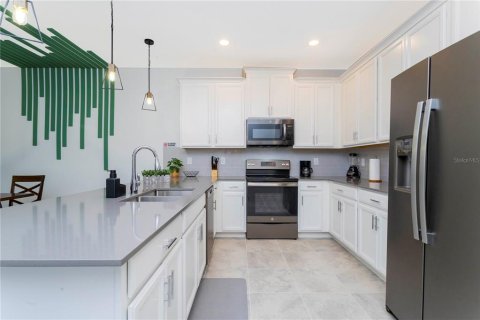 Condominio en alquiler en Davenport, Florida, 3 dormitorios, 166.11 m2 № 1873885 - foto 13