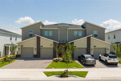 Condominio en alquiler en Davenport, Florida, 3 dormitorios, 166.11 m2 № 1873885 - foto 3