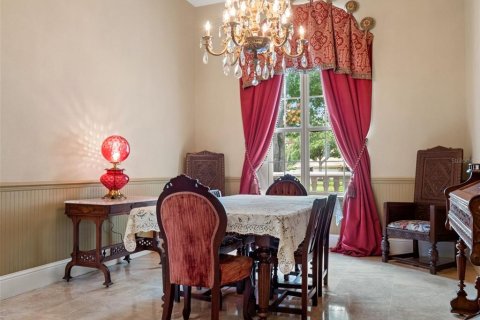 House in Orlando, Florida 4 bedrooms, 388.15 sq.m. № 2219543 - photo 6