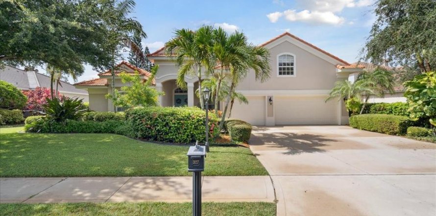 Villa ou maison à Indialantic, Floride 4 chambres, 297.1 m2 № 1898391