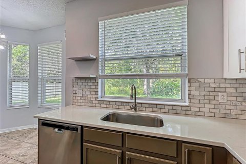 Villa ou maison à vendre à Orlando, Floride: 4 chambres, 235.79 m2 № 1786111 - photo 6