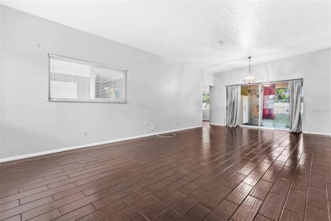 Купить виллу или дом в Брейдентон, Флорида 7 комнат, 150.5м2, № 2290756 - фото 9