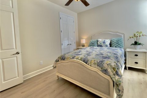 Condo in University Park, Florida, 2 bedrooms № 2097080 - photo 27
