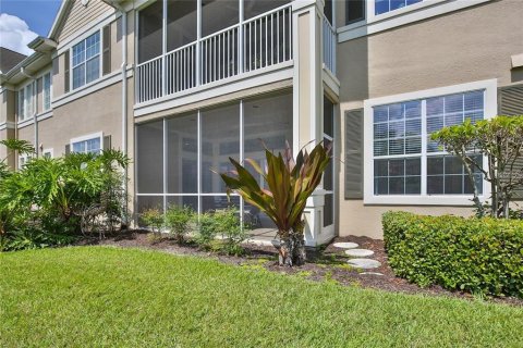 Condo in University Park, Florida, 2 bedrooms № 2097080 - photo 15