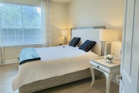 Condo in University Park, Florida, 2 bedrooms № 2097080 - photo 22