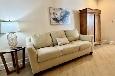 Condo in University Park, Florida, 2 bedrooms № 2097080 - photo 29