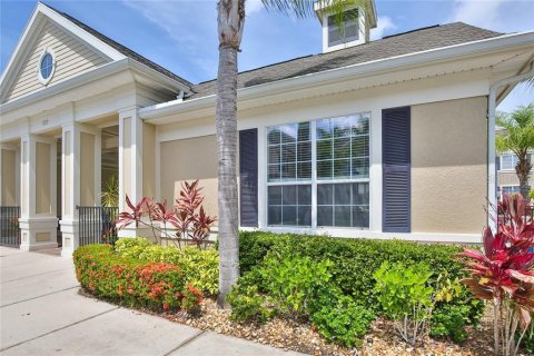 Condo in University Park, Florida, 2 bedrooms № 2097080 - photo 30