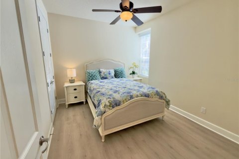 Condo in University Park, Florida, 2 bedrooms № 2097080 - photo 26