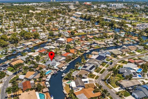 House in Dania Beach, Florida 2 bedrooms, 147.62 sq.m. № 1711414 - photo 2