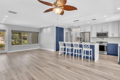 House in Dania Beach, Florida 2 bedrooms, 147.62 sq.m. № 1711414 - photo 20