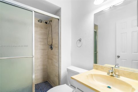 Condo in Davie, Florida, 2 bedrooms  № 1875396 - photo 16