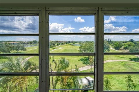 Condo in Davie, Florida, 2 bedrooms  № 1875396 - photo 22