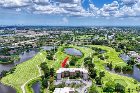 Condo in Davie, Florida, 2 bedrooms  № 1875396 - photo 2
