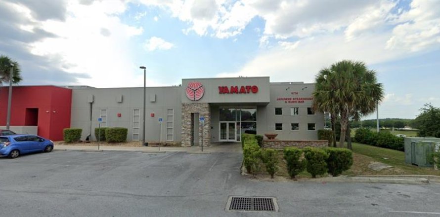 Commercial property in Ocala, Florida 611.95 sq.m. № 2106257