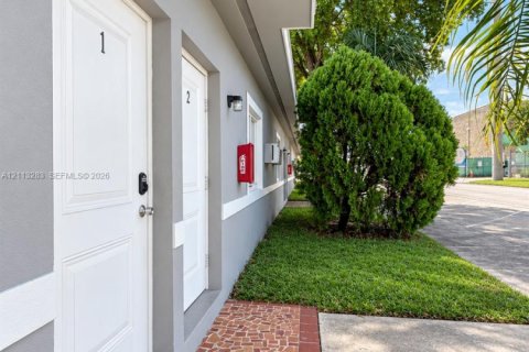 Купить коммерческую недвижимость в Хайалиа, Флорида 344.57м2, № 2436578 - фото 7
