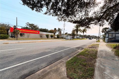 Propiedad comercial en venta en New Smyrna Beach, Florida, 93.46 m2 № 2150432 - foto 8