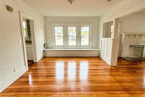 Propiedad comercial en venta en New Smyrna Beach, Florida, 93.46 m2 № 2150432 - foto 14