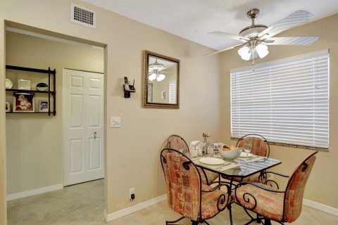 Copropriété à louer à Margate, Floride: 2 chambres, 102.19 m2 № 2245810 - photo 5