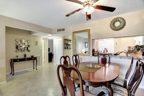 Copropriété à louer à Margate, Floride: 2 chambres, 102.19 m2 № 2245810 - photo 7