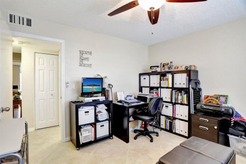 Copropriété à louer à Margate, Floride: 2 chambres, 102.19 m2 № 2245810 - photo 13