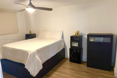 Copropriété à vendre à Miami Beach, Floride: 1 chambre, 65.03 m2 № 1968728 - photo 16